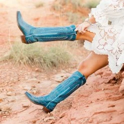 Priscilla :: Ocean Blue -Lucchese shop bluepriscillaPDP