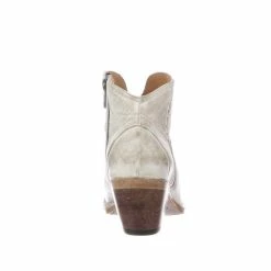Ericka :: White -Lucchese shop thumb M6007 R01 C19